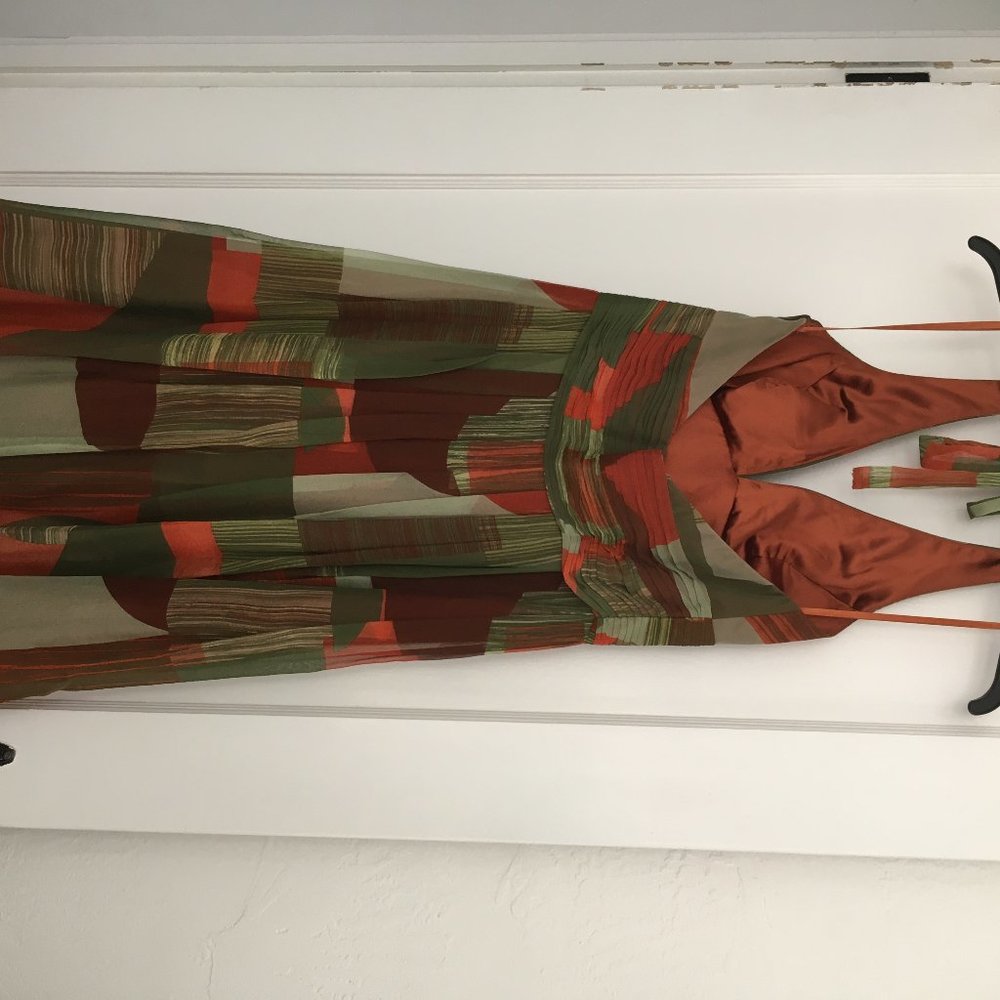 Fun Cache Halter Dress - Picture 4 of 4